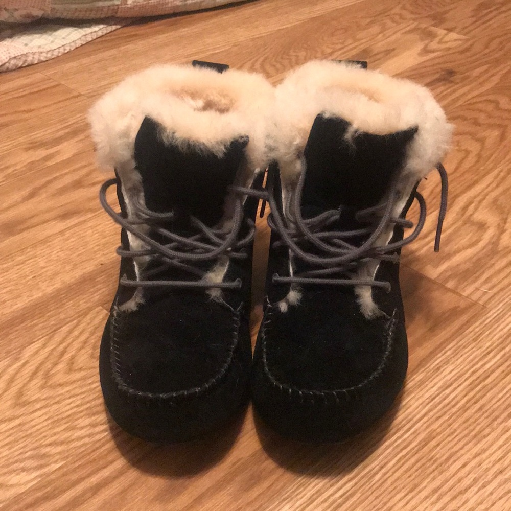 Ugg Chickaree